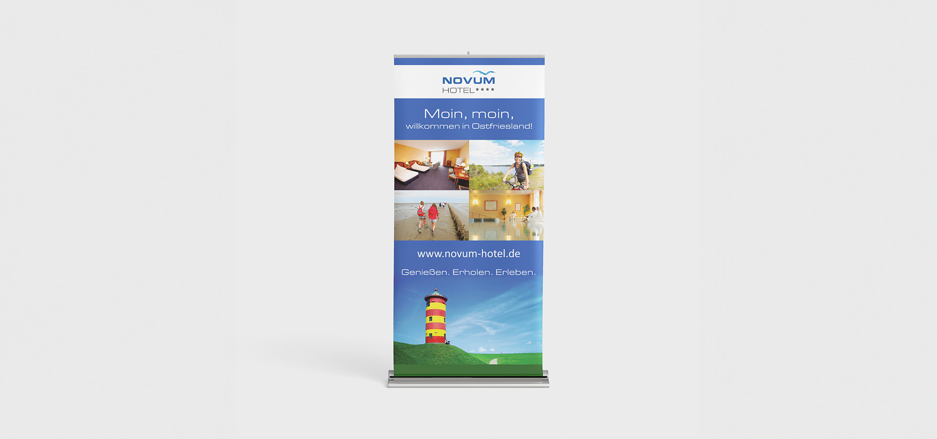 Ansicht von einem Roll-Up im Corporate Design des Hotels Novum